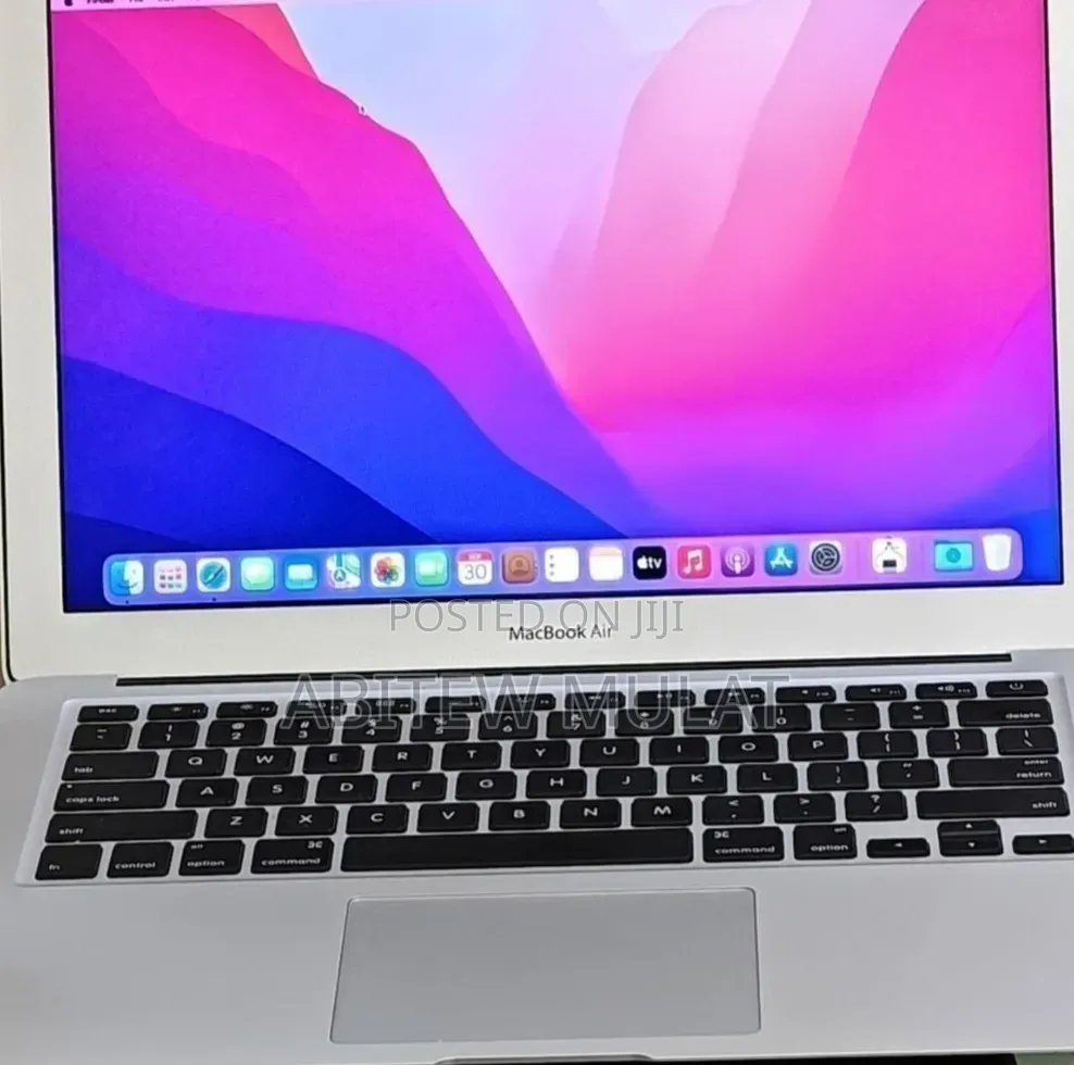 New Laptop Apple MacBook Air 2017 8GB Intel Core i7 SSD 128GB