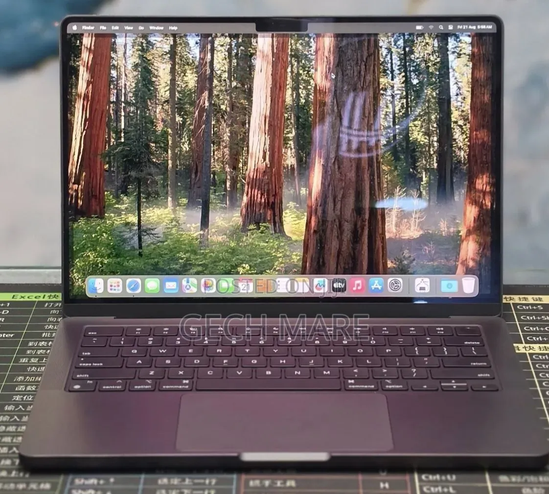 New Laptop Apple MacBook Pro 2024 M4 16GB Intel SSD 512GB