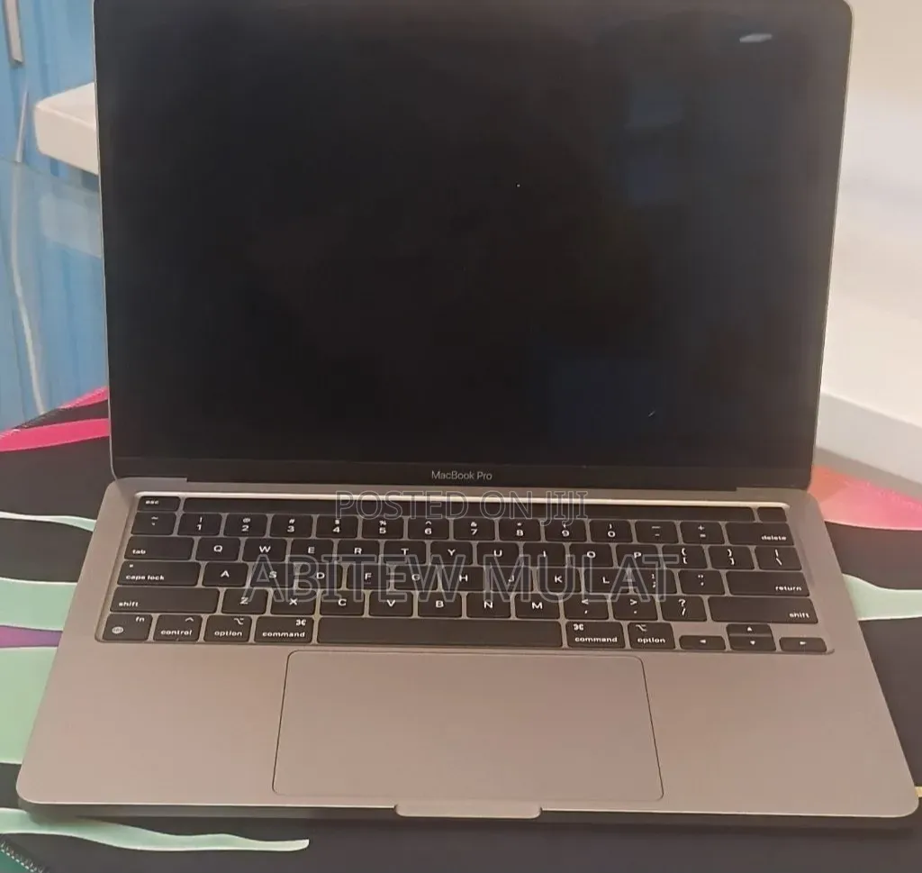 New Laptop Apple MacBook Air 2020 M1 8GB Apple M1 SSD 256GB
