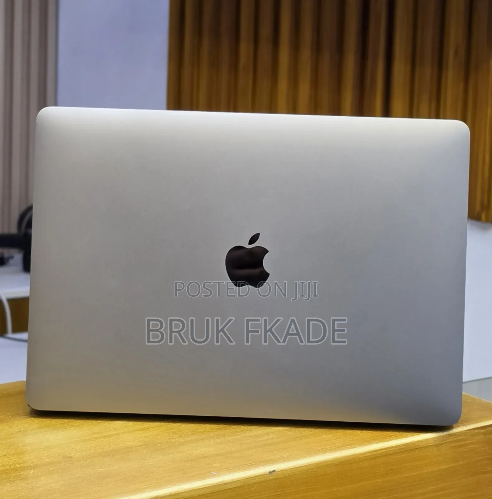 New Laptop Apple MacBook Air 2020 M1 16GB Apple M1 SSD 512GB