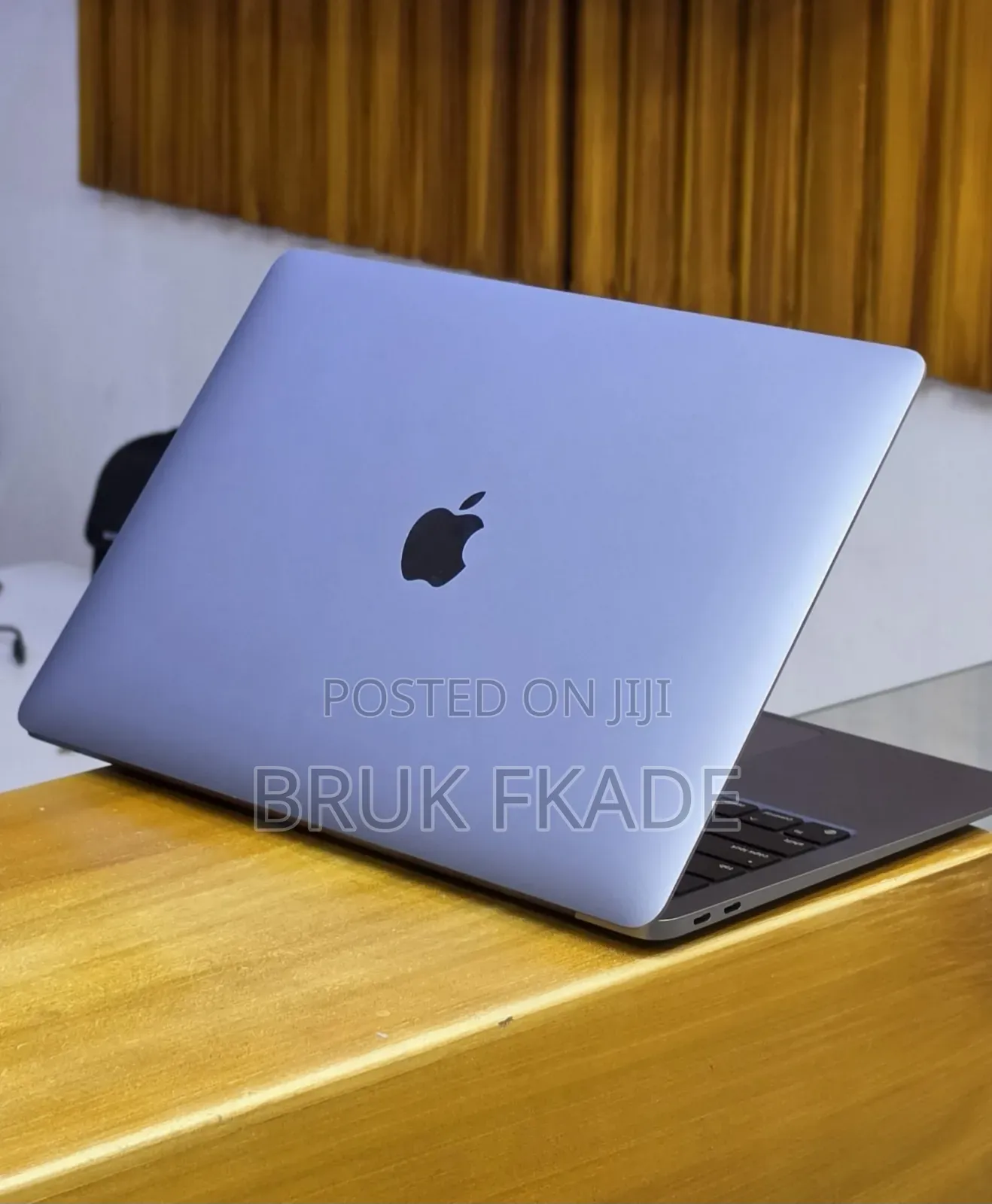 New Laptop Apple MacBook Air 2020 M1 16GB Apple M1 SSD 512GB