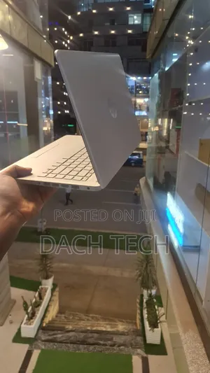 New Laptop HP Stream Notebook 8GB AMD Ryzen 3 SSD 256GB