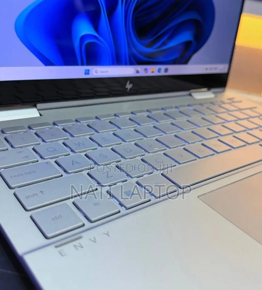 New Laptop HP Envy x360 16GB Intel Core i7 SSD 512GB