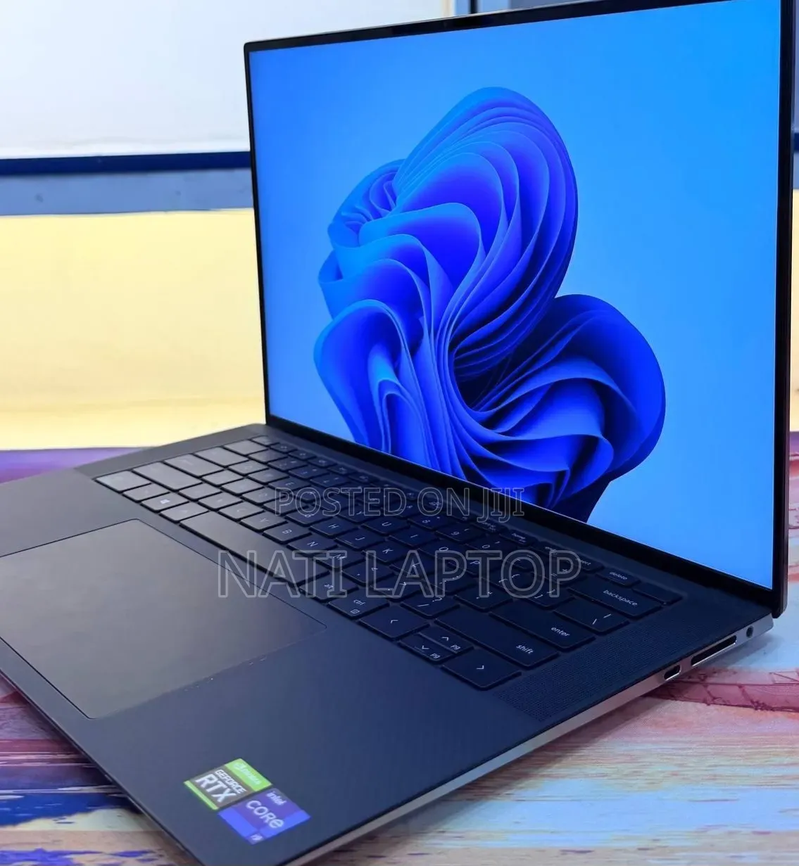 New Laptop Dell Precision 5560 16GB Intel Core i9 SSD 512GB