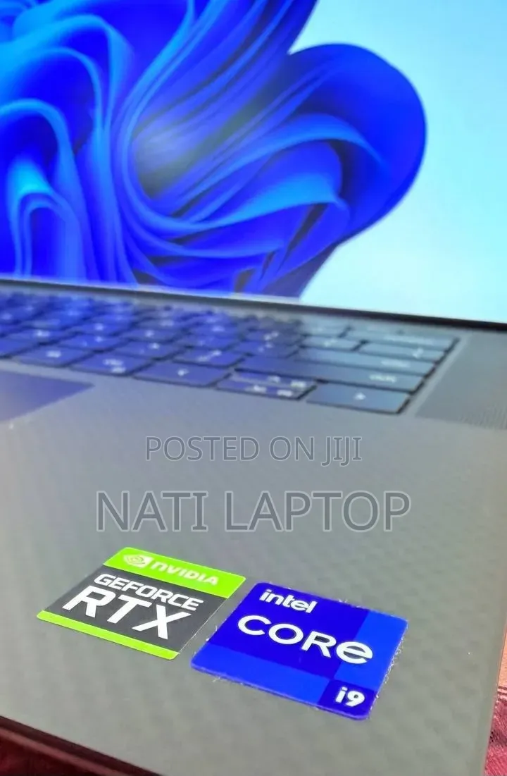 New Laptop Dell Precision 5560 16GB Intel Core i9 SSD 512GB