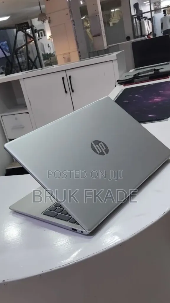 New Laptop HP Stream Notebook 16GB Intel Core i7 SSD 1T