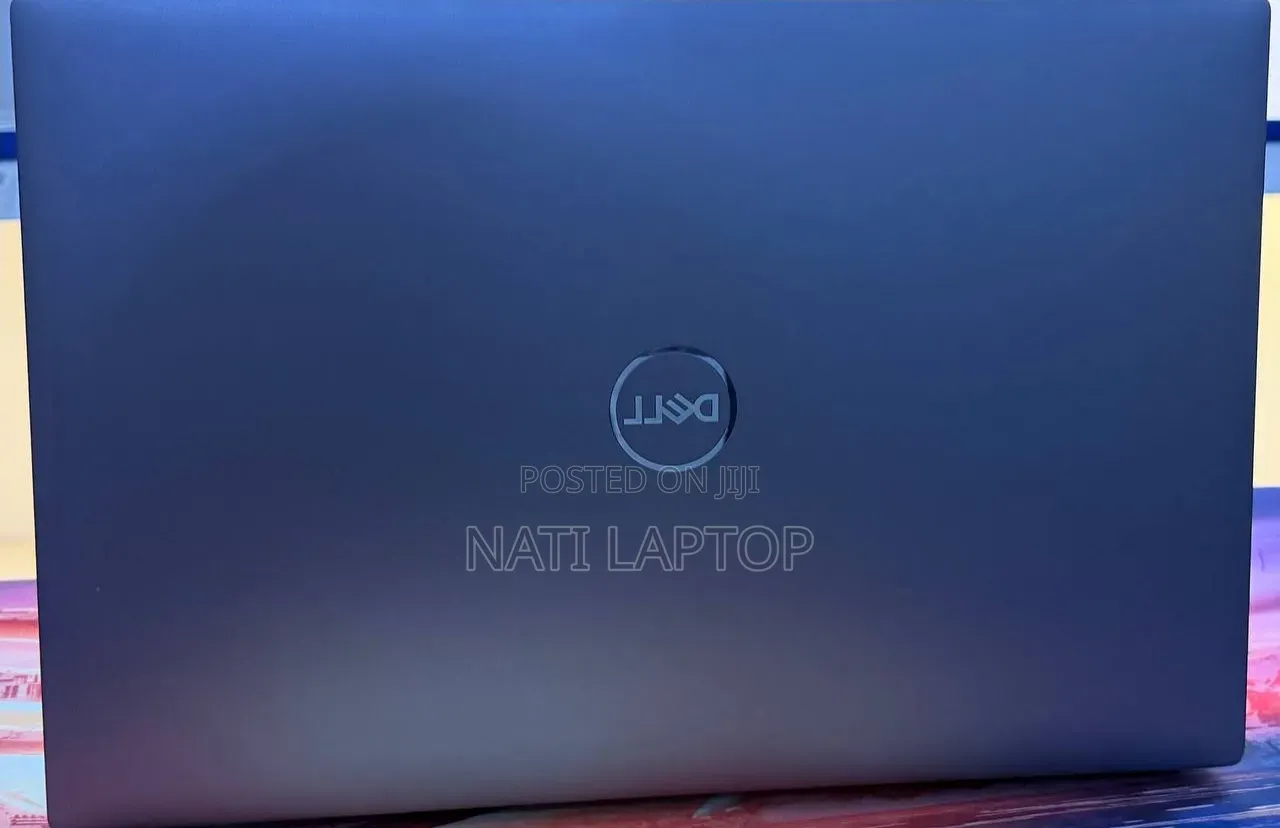 New Laptop Dell Precision 5560 16GB Intel Core i9 SSD 512GB