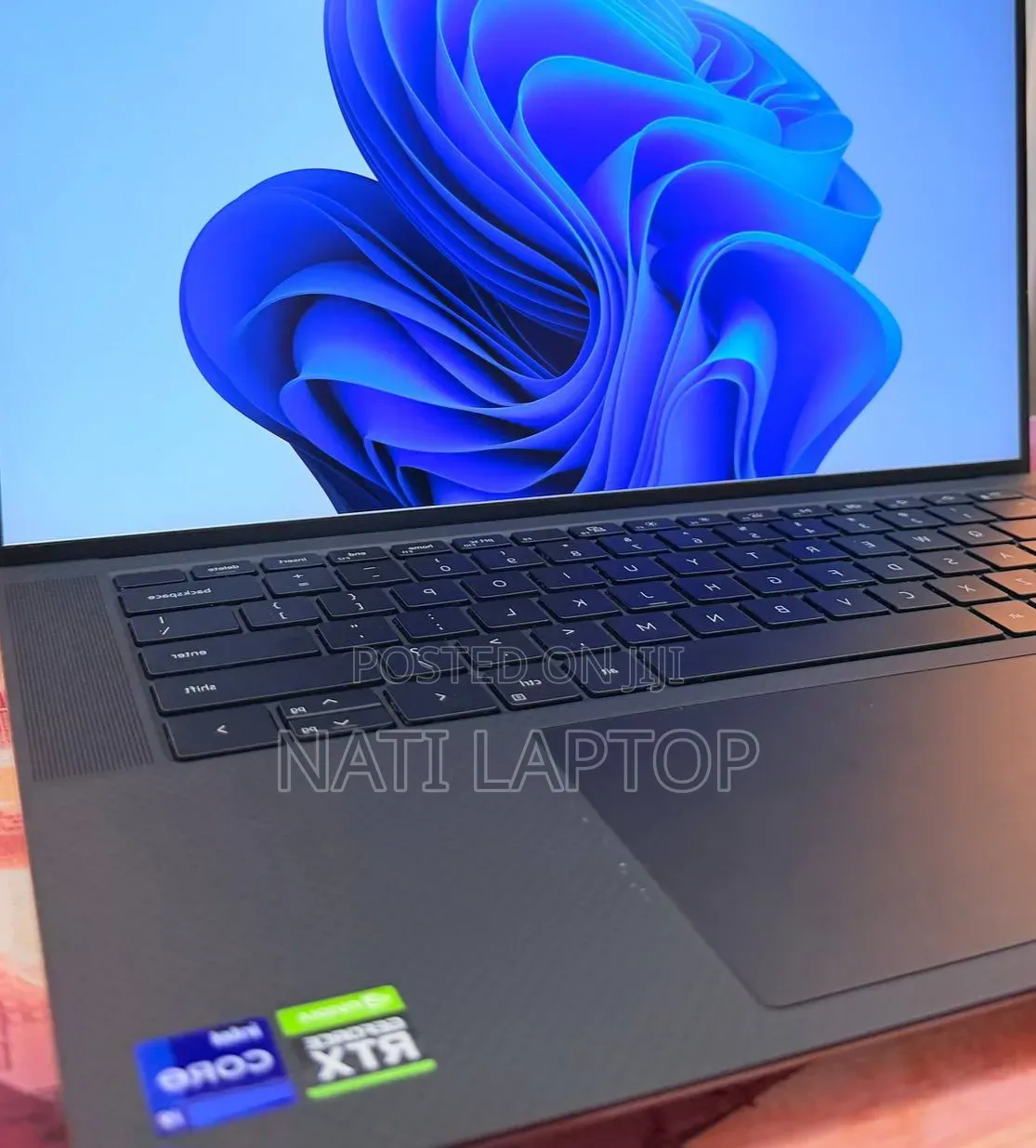 New Laptop Dell Precision 5560 16GB Intel Core i9 SSD 512GB