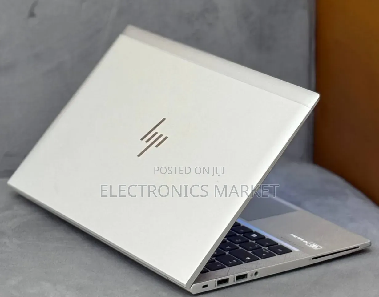 New Laptop HP EliteBook 840 8GB Intel Core i7 SSD 256GB
