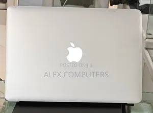 New Laptop Apple MacBook Air 2017 8GB Intel Core i7 SSD 128GB