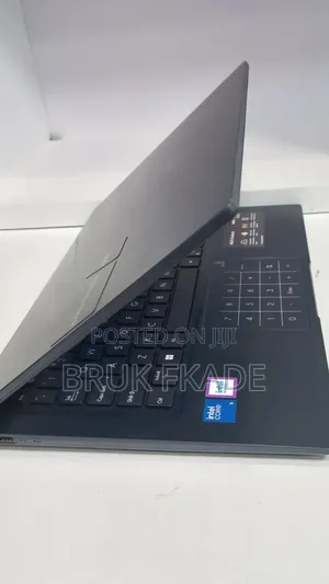 New Laptop Asus VivoBook 15 X505BA 16GB Intel Core 5 SSD 512GB