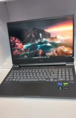 New Laptop HP Victus 16 16GB Intel Core i7 SSD 512GB