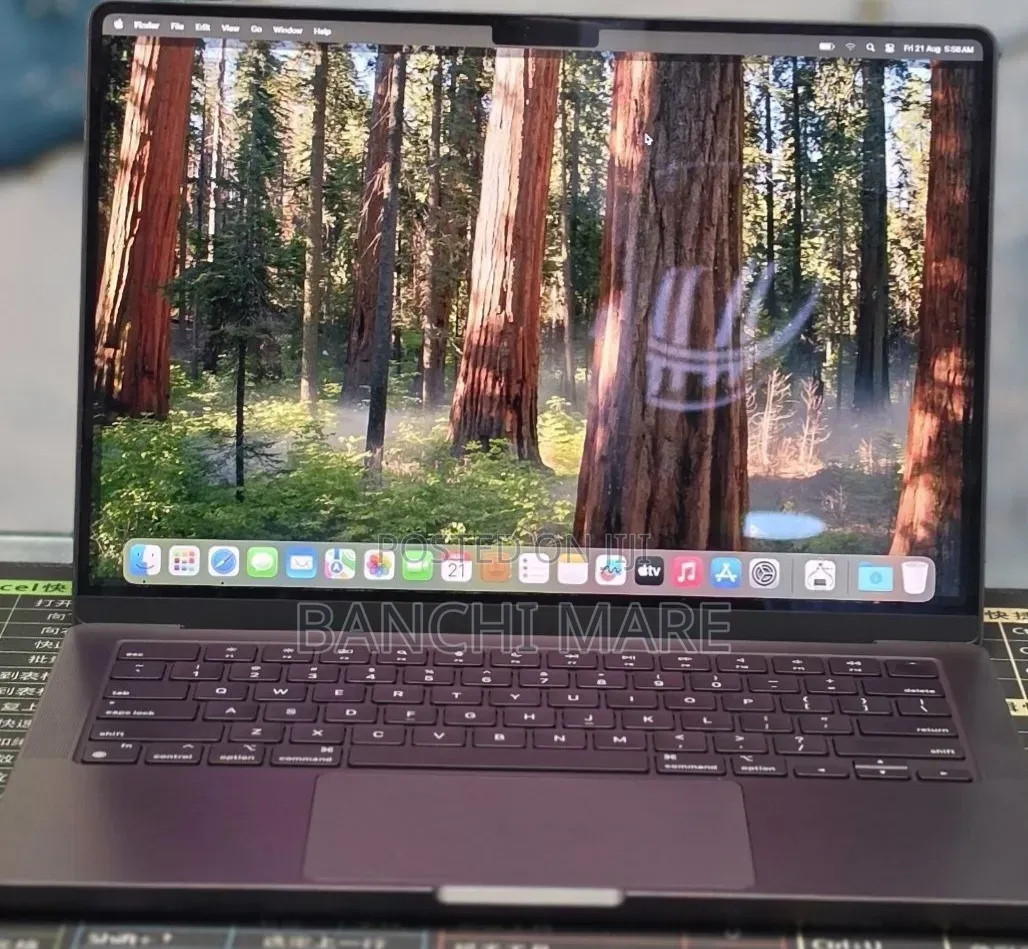 New Laptop Apple MacBook Pro 2024 M4 16GB Apple M4 SSD 512GB
