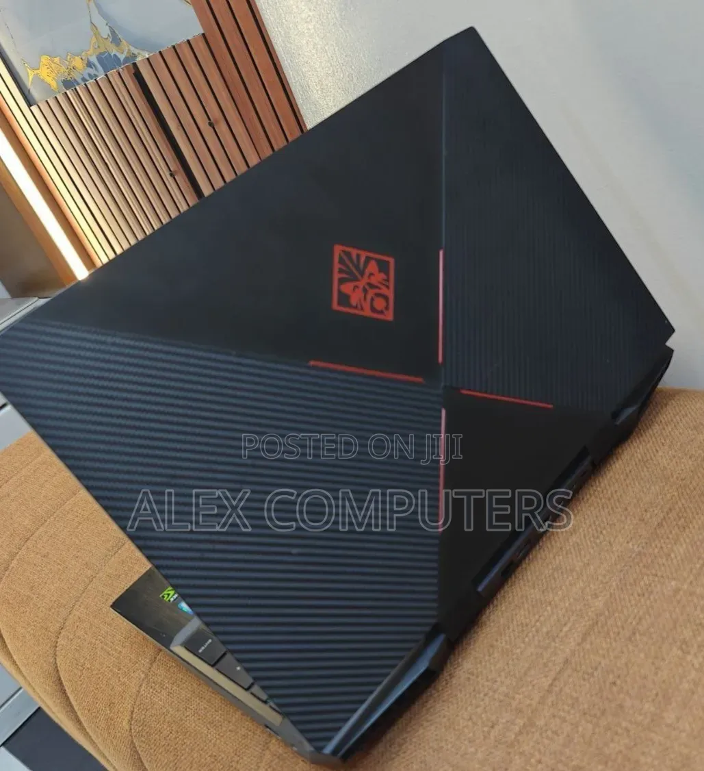 New Laptop HP Omen 15 16GB Intel Core i7 SSD 512GB