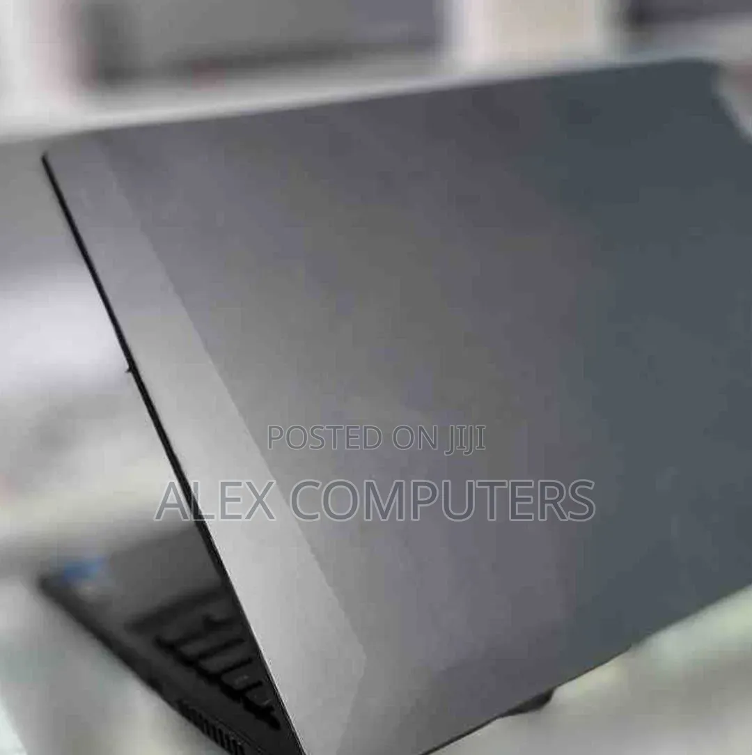 New Laptop Lenovo Ideapad 3 16GB Intel Core i5 SSD 512GB