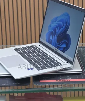 New Laptop HP EliteBook 840 G10 16GB Intel Core i7 SSD 512GB