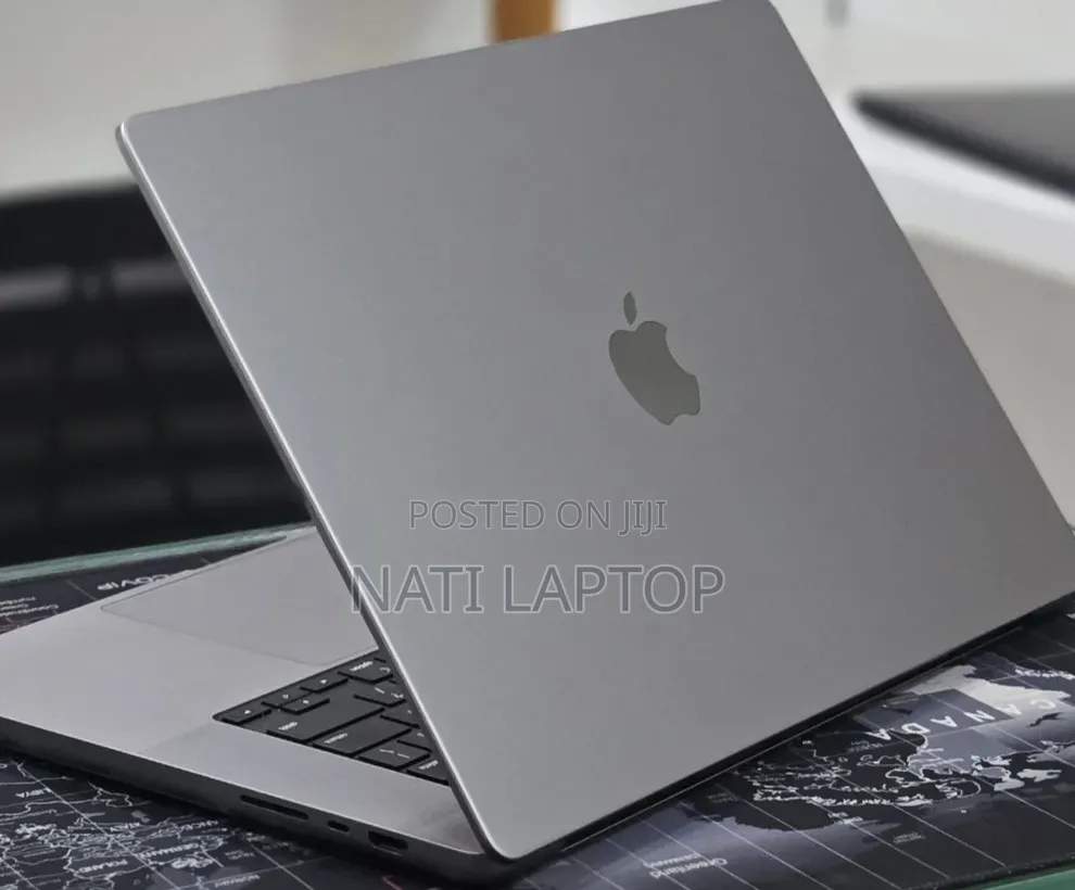 New Laptop Apple MacBook Pro 2023 M2 16GB Apple M2 SSD 512GB