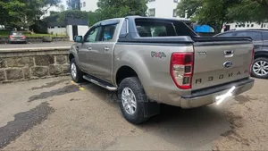 Ford Ranger 2015 Blue