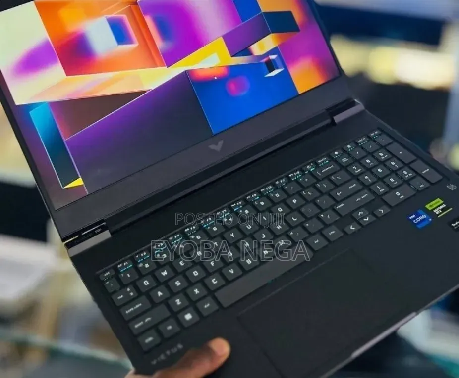 New Laptop HP Victus 16 16GB Intel Core i7 SSD 1T