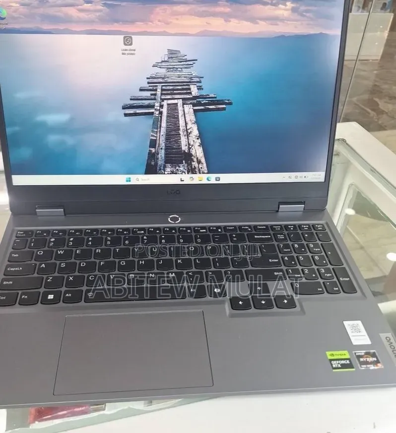 New Laptop Lenovo LOQ 15ARP9 16GB AMD Ryzen 5 SSD 512GB