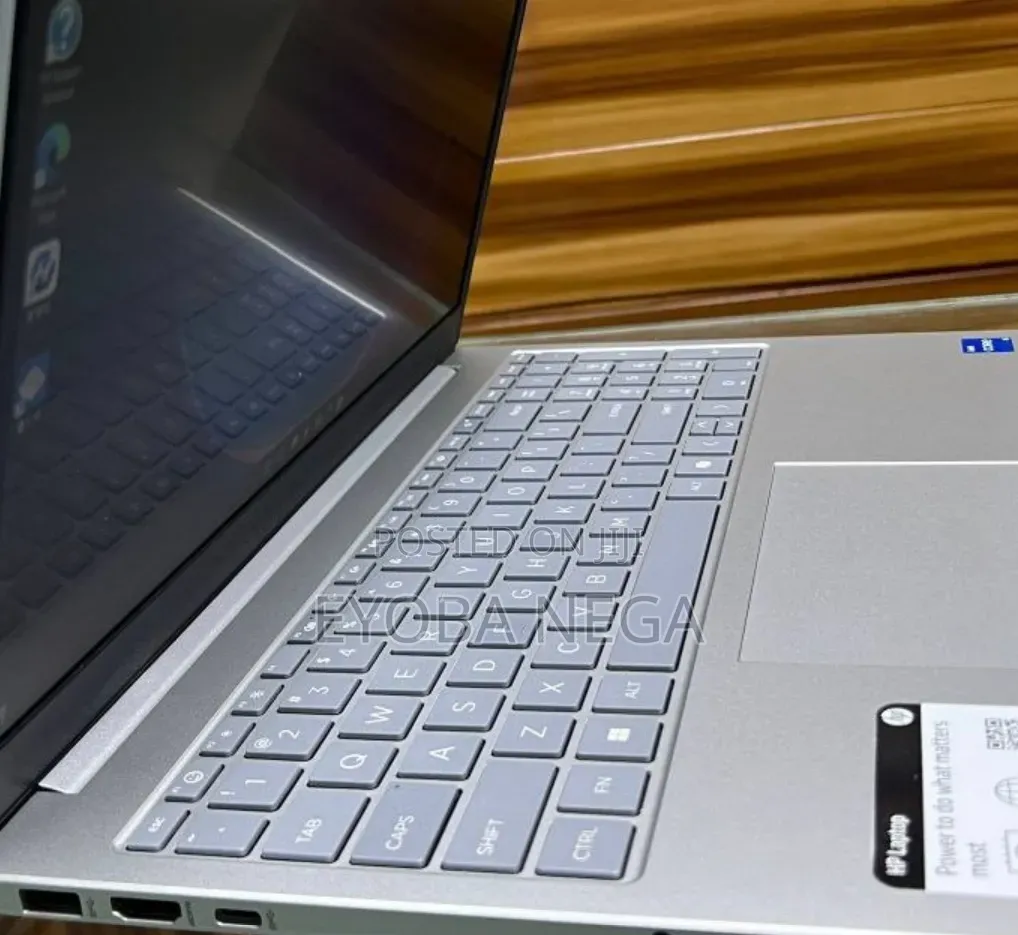 New Laptop HP Stream Notebook 16GB Intel Core i7 SSD 512GB