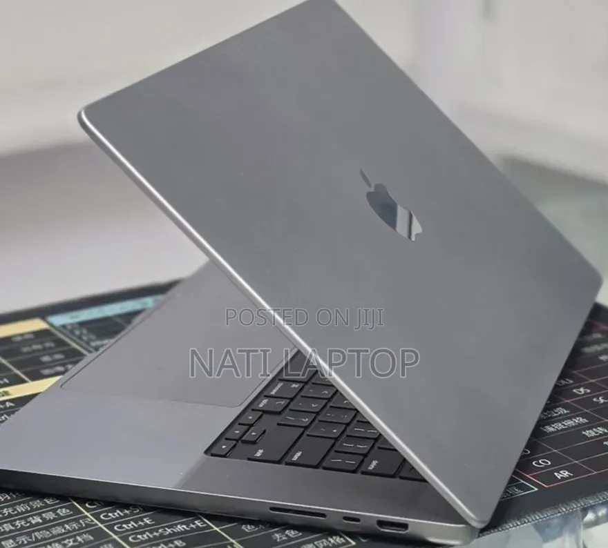 New Laptop Apple MacBook Pro 2021 M1 Max 64GB Apple M1 Max SSD 1T