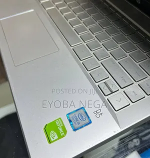 New Laptop HP Pavilion 15 8GB Intel Core i5 SSD 256GB