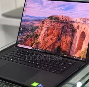New Laptop Dell XPS 15 16GB Intel Core i9 SSD 512GB