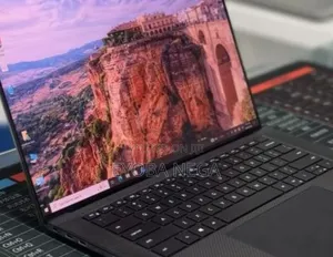New Laptop Dell XPS 15 16GB Intel Core i9 SSD 512GB