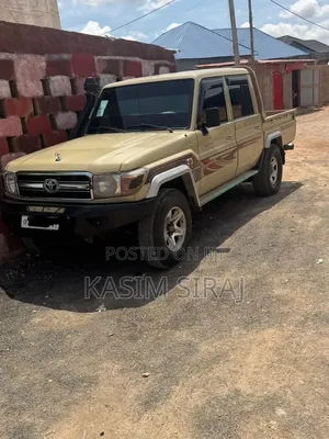 Toyota Land Cruiser 2019 Blue