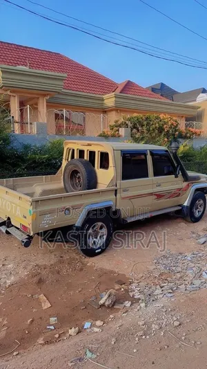 Toyota Land Cruiser 2019 Blue