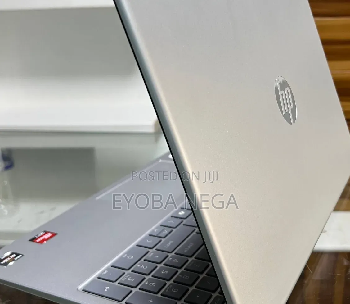 New Laptop HP Stream Notebook 8GB AMD Ryzen 5 SSD 512GB