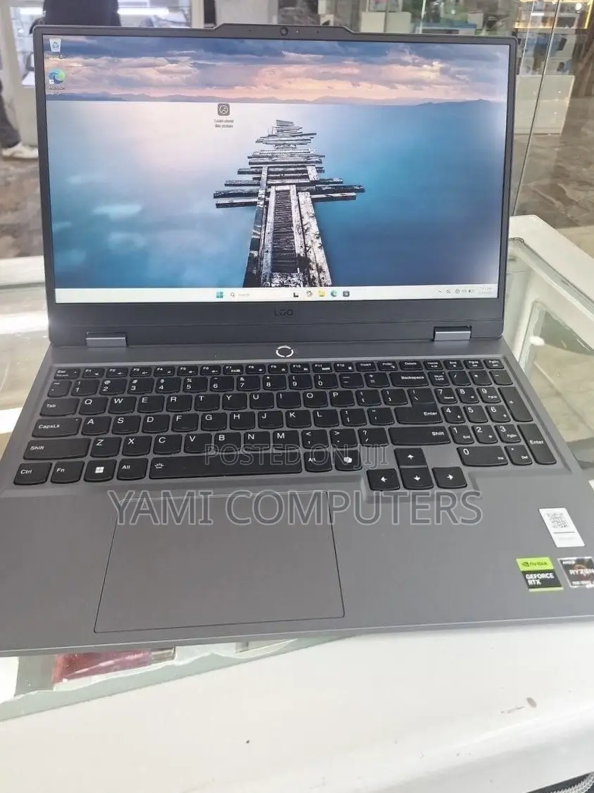 New Laptop Lenovo LOQ 15ARP9 16GB AMD Ryzen 5 SSD 512GB