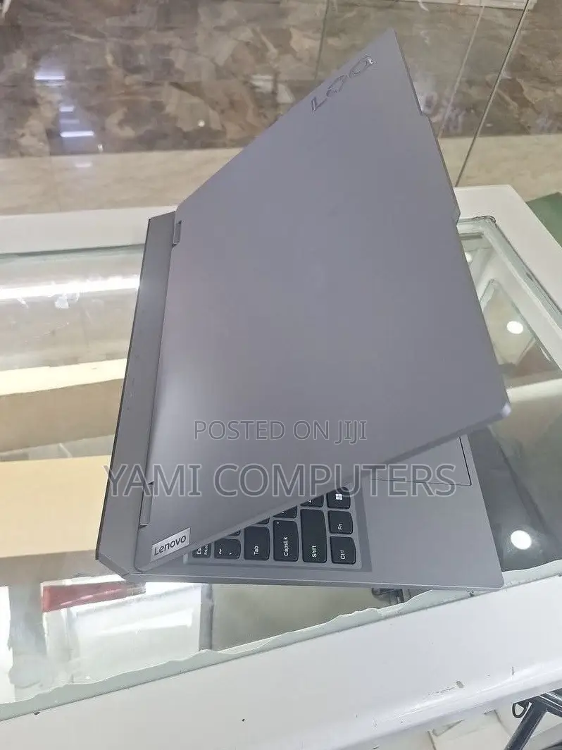 New Laptop Lenovo LOQ 15ARP9 16GB AMD Ryzen 5 SSD 512GB