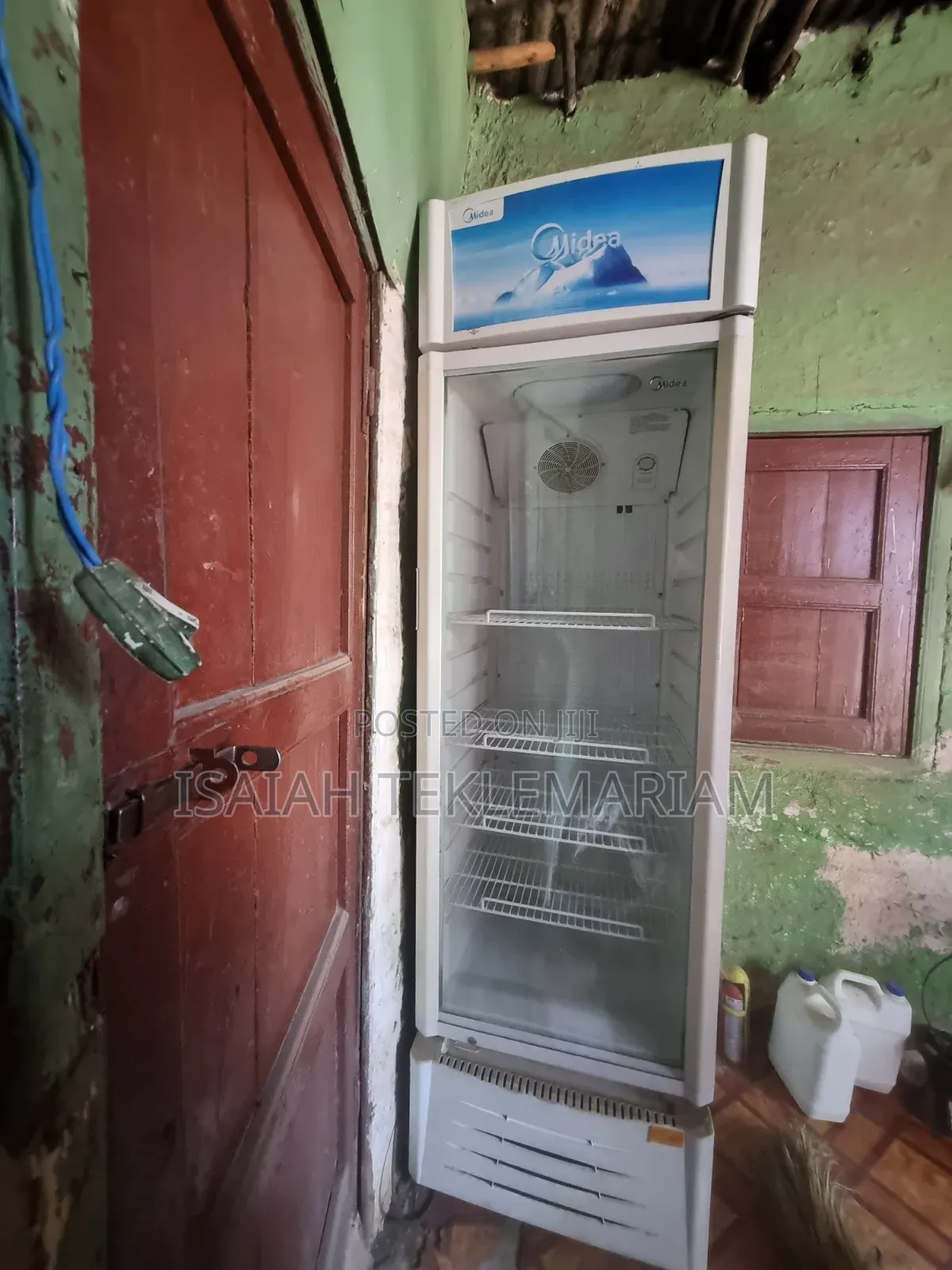 Refrigerator