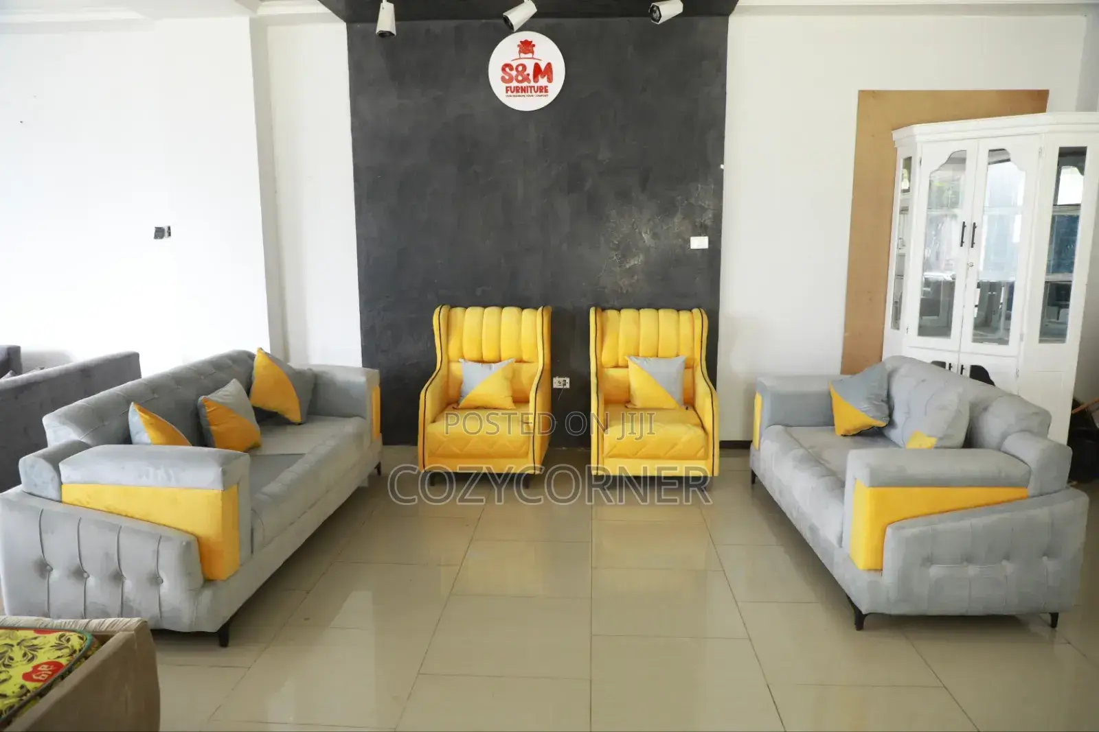 7 Seater Sofa With Unmatched Quality. ሶፋ