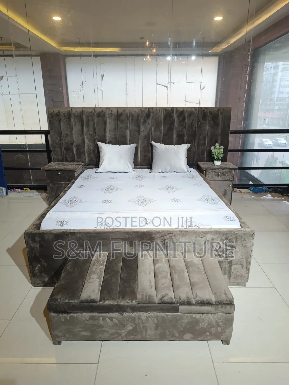 Viable 1.50 Meter Bed With Storage. አልጋ