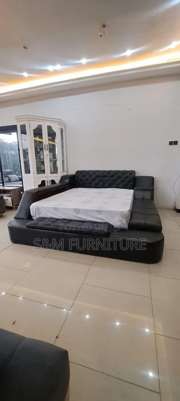 Deluxe Bed for Elevated Bed Rooms. አልጋ