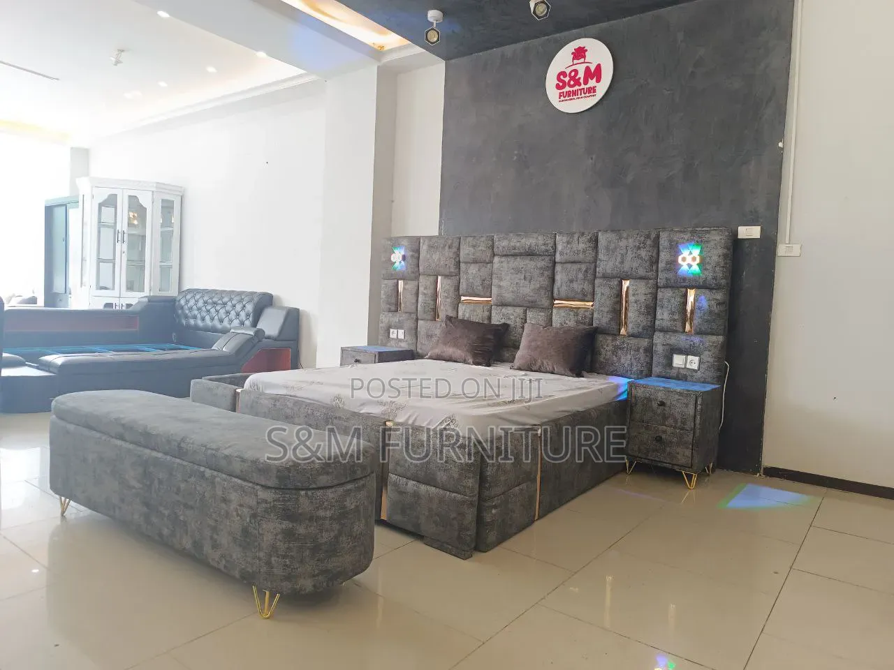 Dynamic 1.80 Meter Bed With Functionality. አልጋ