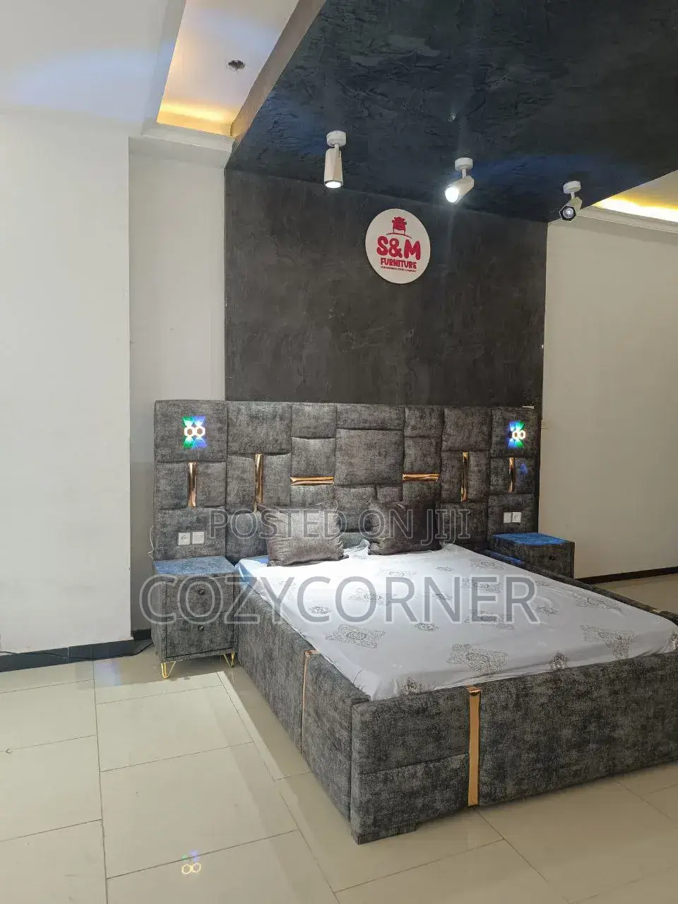Dynamic 1.80 Meter Bed With Functionality. አልጋ