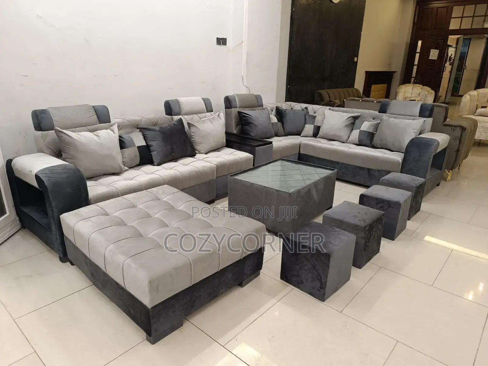 Edgy U Shape Sofa With High Quality. ሶፋ