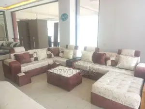 Elegant U Shape Sofa. ሶፋ