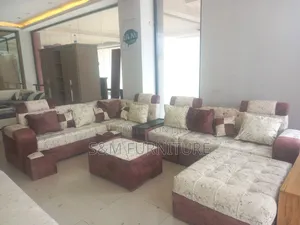 Elegant U Shape Sofa. ሶፋ