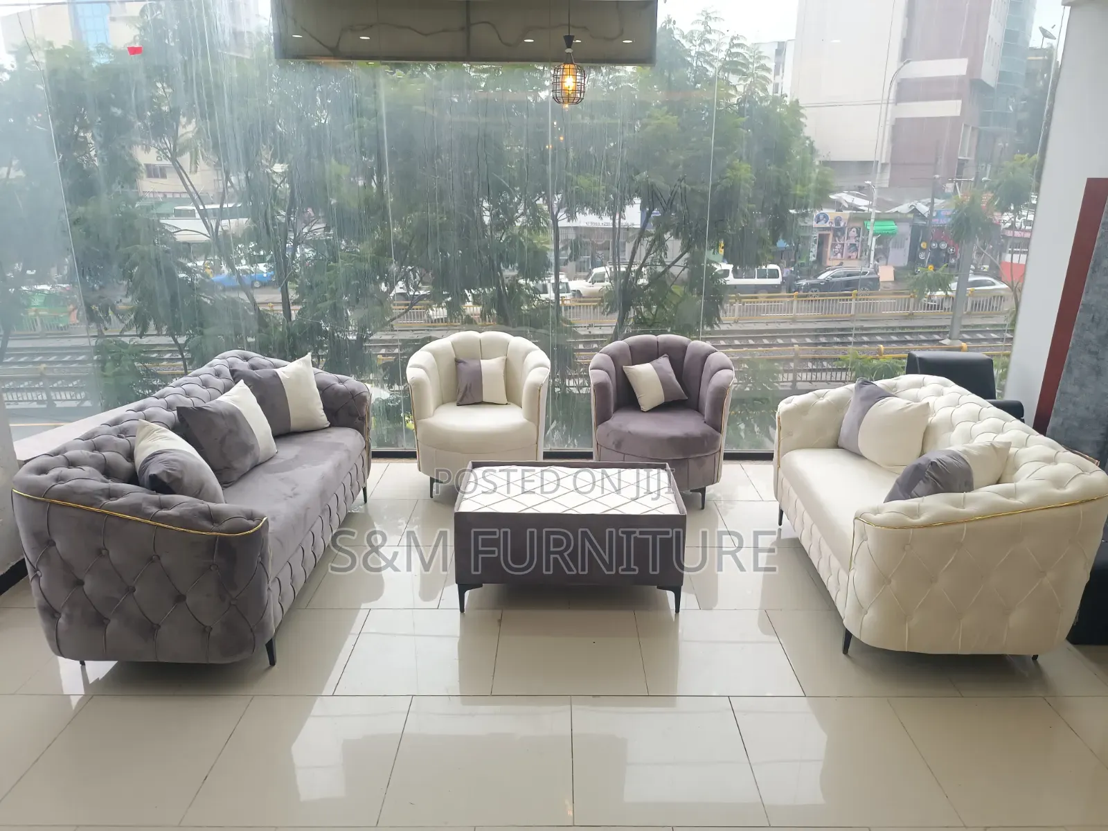Mesmerizing 7 Seater Sectional Sofa. ሶፋ