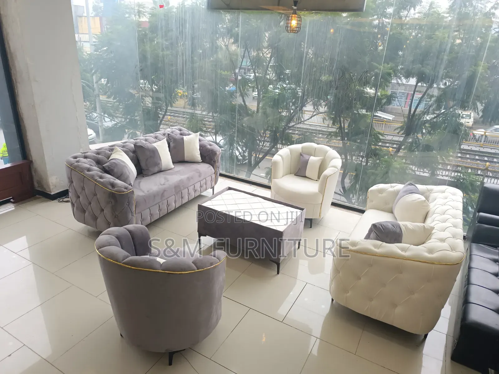 Mesmerizing 7 Seater Sectional Sofa. ሶፋ