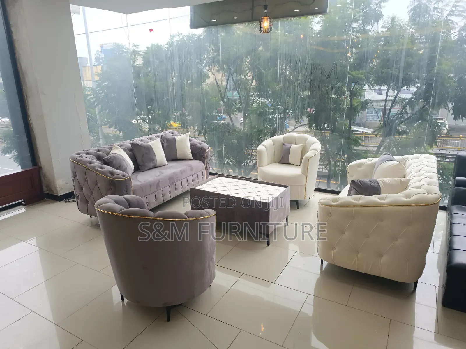 Mesmerizing 7 Seater Sectional Sofa. ሶፋ