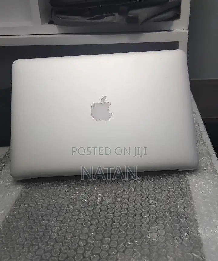 New Laptop Apple MacBook Air 2017 8GB Intel Core i5 SSD 128GB