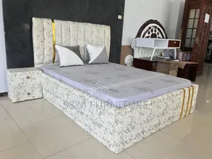 Funky 1.50 Meter Bed. አልጋ
