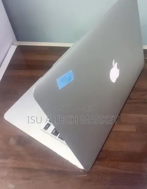New Laptop Apple MacBook Air 2017 8GB Intel Core i5 SSD 128GB