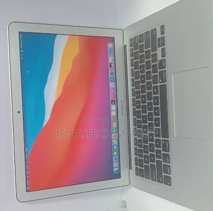 New Laptop Apple MacBook Air 2017 8GB Intel Core i5 SSD 128GB